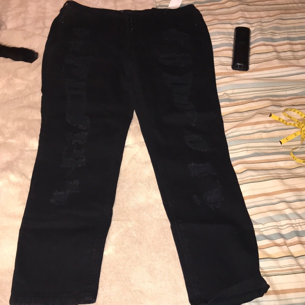 No boundaries relax fit black button fly jeans NWT